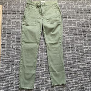 LOFT Curvy Skinny Size 26/2 Army Green Straight Leg Ankle‎ Pants